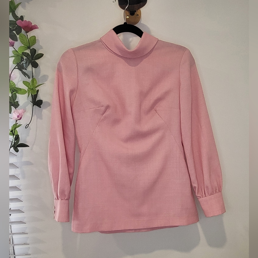 🟠 Vintage handmade pink blouse
